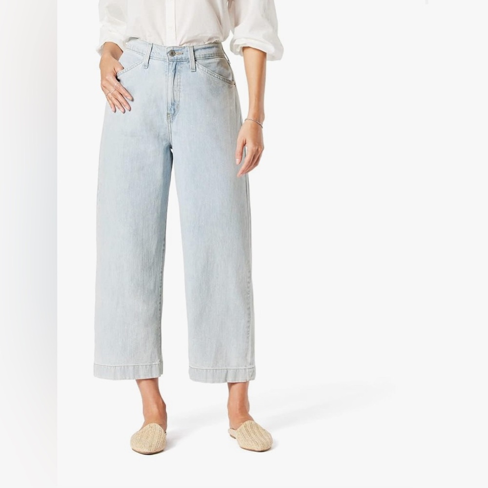 Levi’s Signature Heritage High-Rise Loose Crop